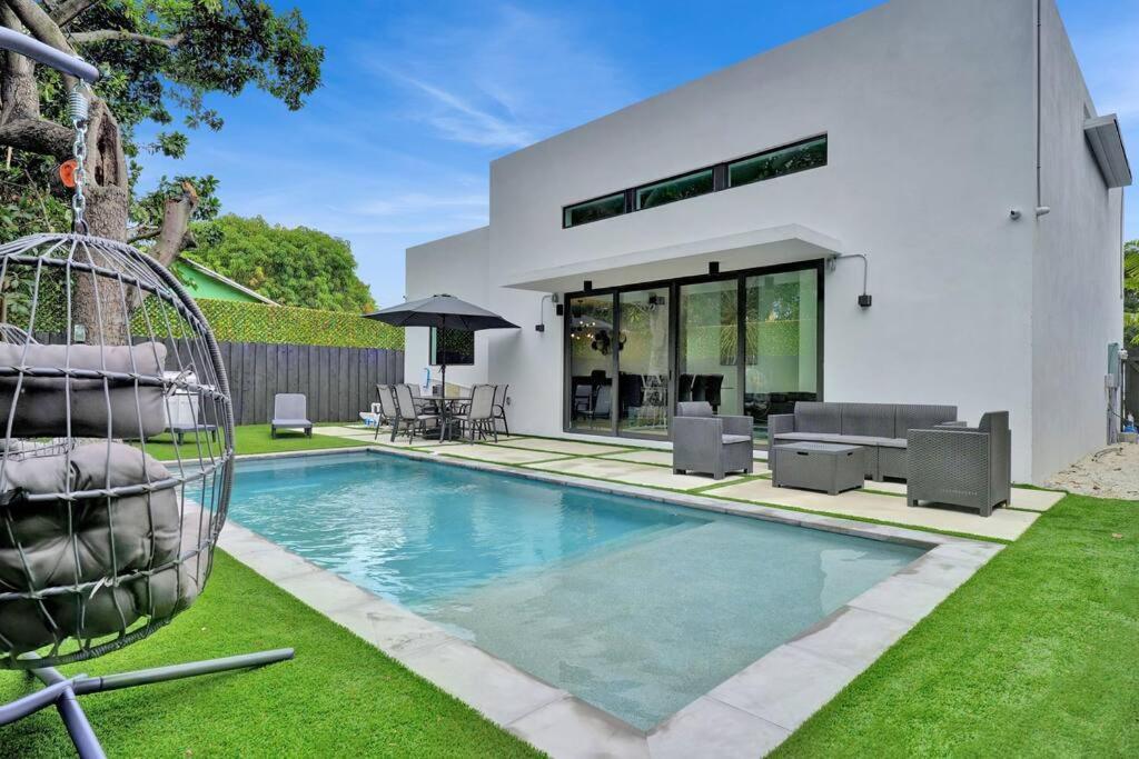 Design House -Heated Pool -Big Yard -Gated Parking Villa Miami Luaran gambar