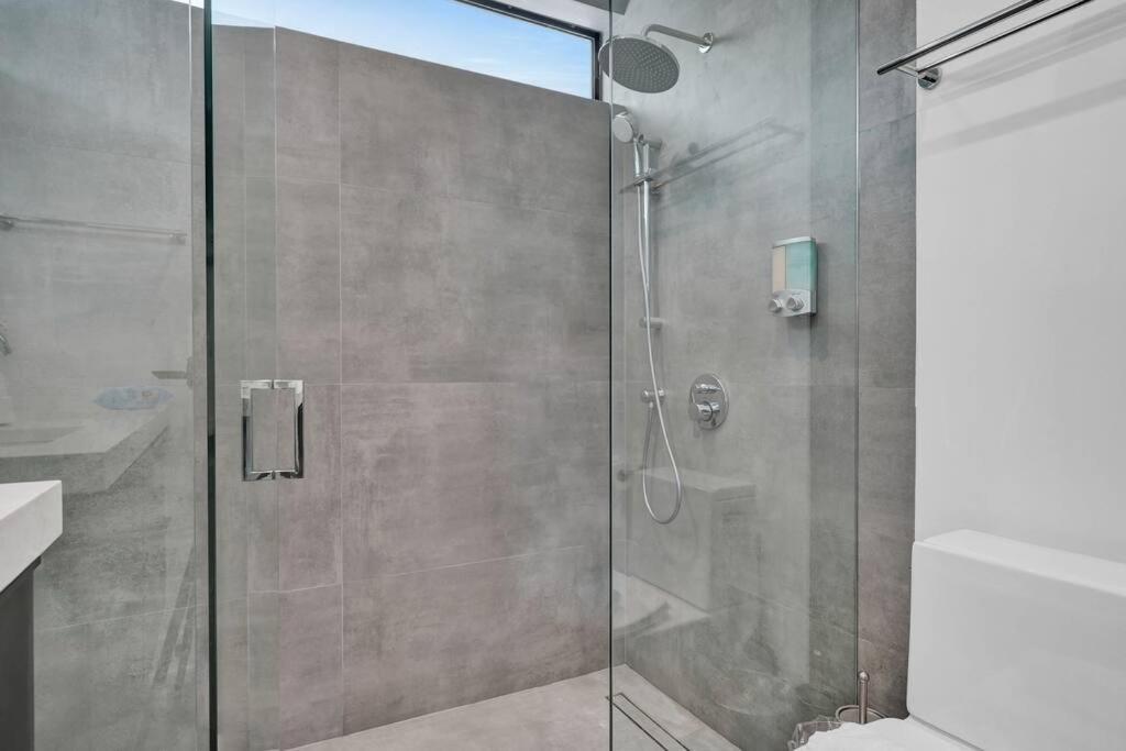 Design House -Heated Pool -Big Yard -Gated Parking Villa Miami Luaran gambar