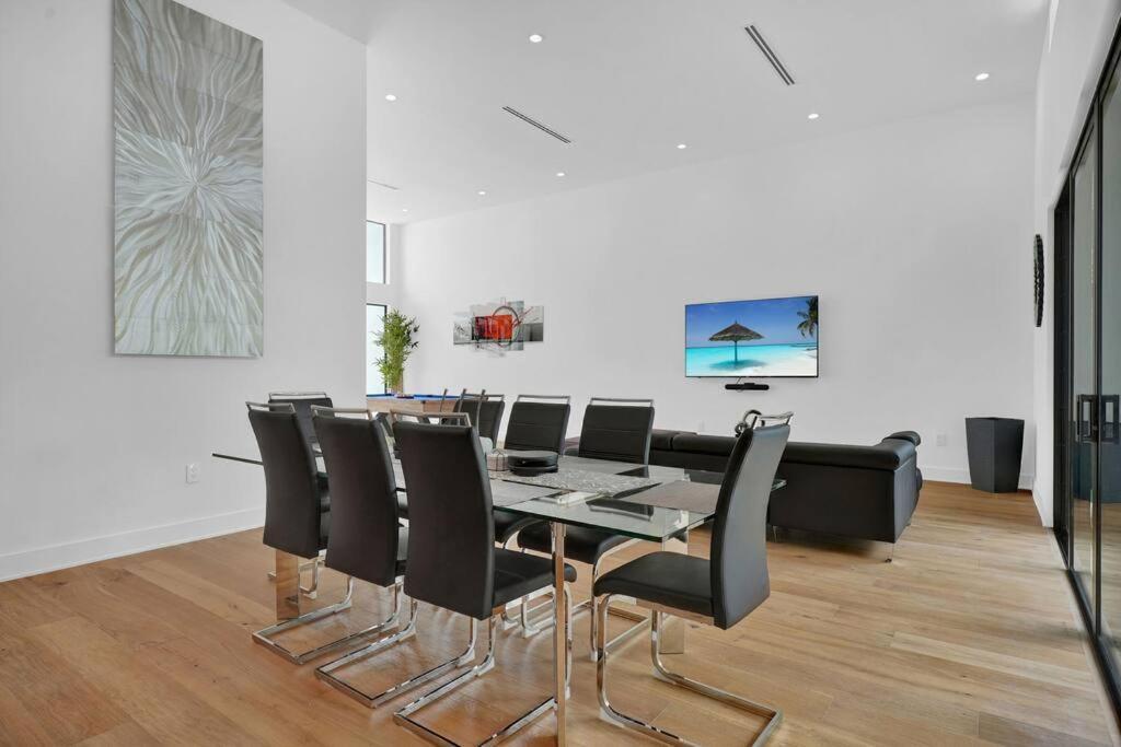 Design House -Heated Pool -Big Yard -Gated Parking Villa Miami Luaran gambar