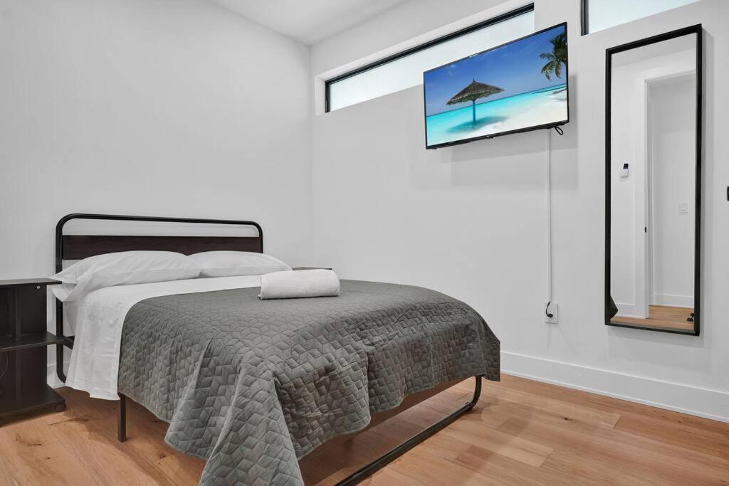 Design House -Heated Pool -Big Yard -Gated Parking Villa Miami Luaran gambar